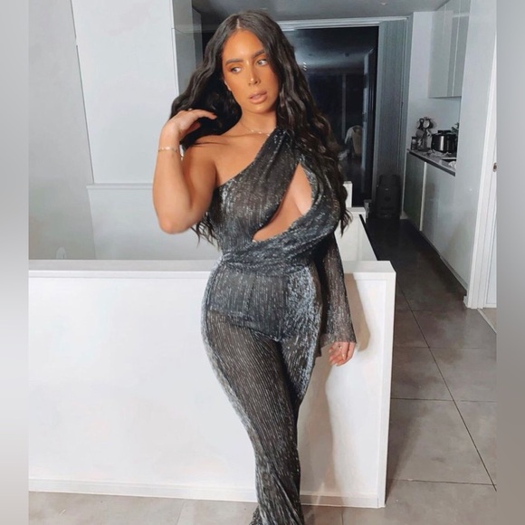 NWT HOUSE OF CB Yerina Jumpsuit L+ - Picture 11 of 11